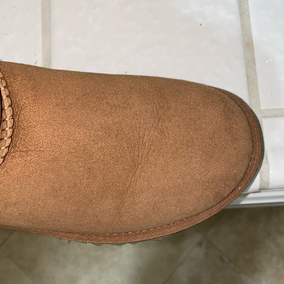 UGG Bailey Button Triplet II Boot - Picture 4 of 10